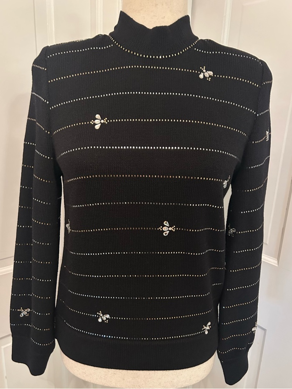 ST. JOHN EVENING Black Knit Sweater Bee Embellished Gold Silver Metallic Petite